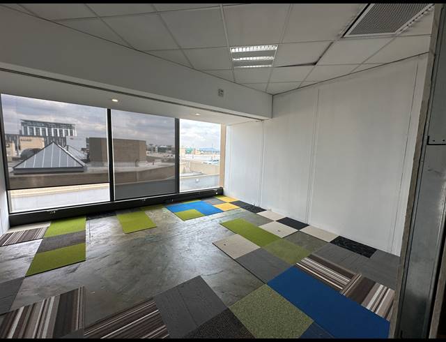 2,523M² OFFICE TO LET IN SANDTON CENTRAL